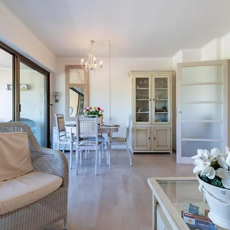 Apartment Hesperides By Interhome *